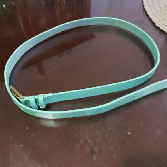 J. Crew Accessories - J. Crew Size M Leather belt teal color